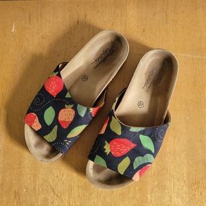 Strawberry slides 🍓 Gudrun Sjoden